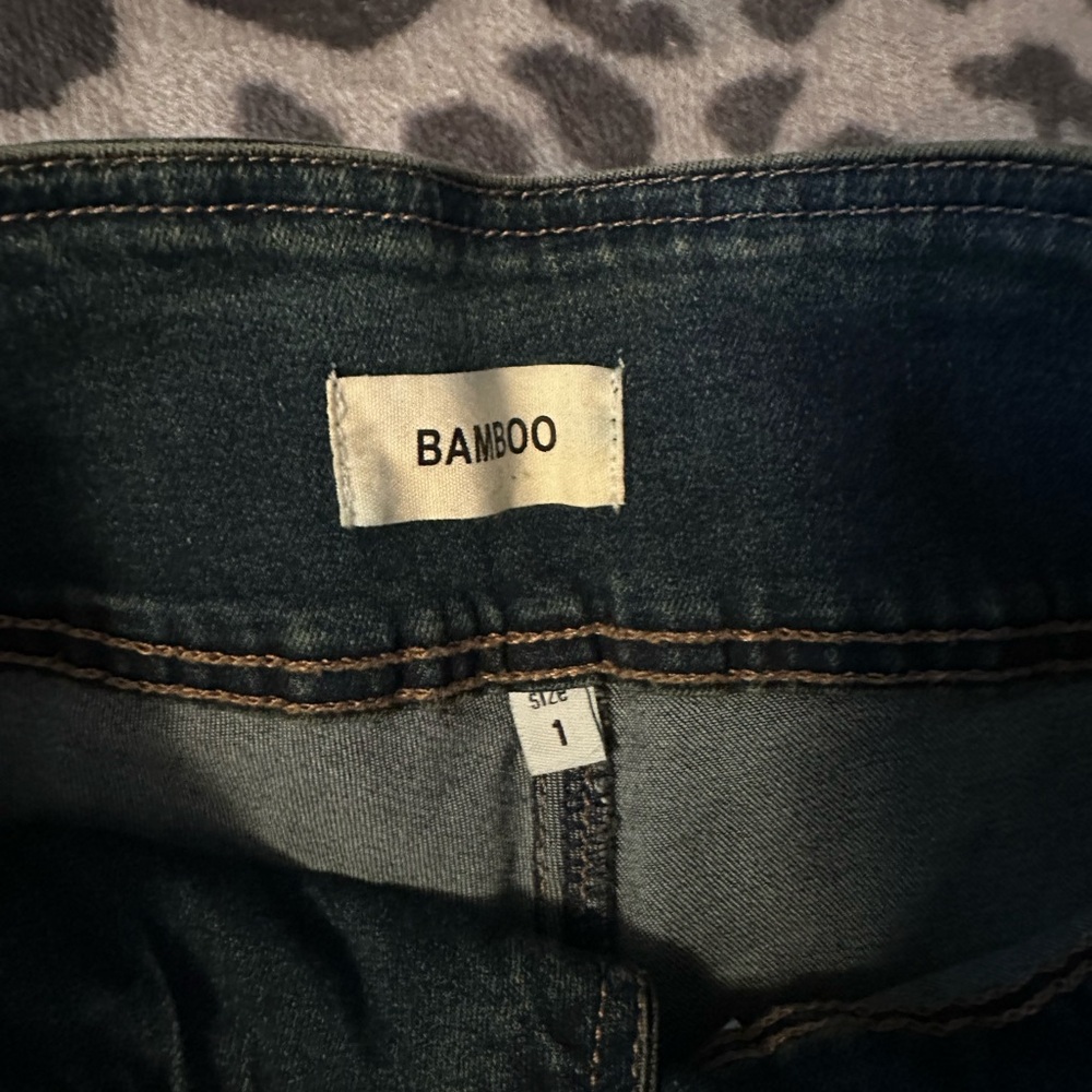 High Rise Flare Jeans - Picture 4 of 4